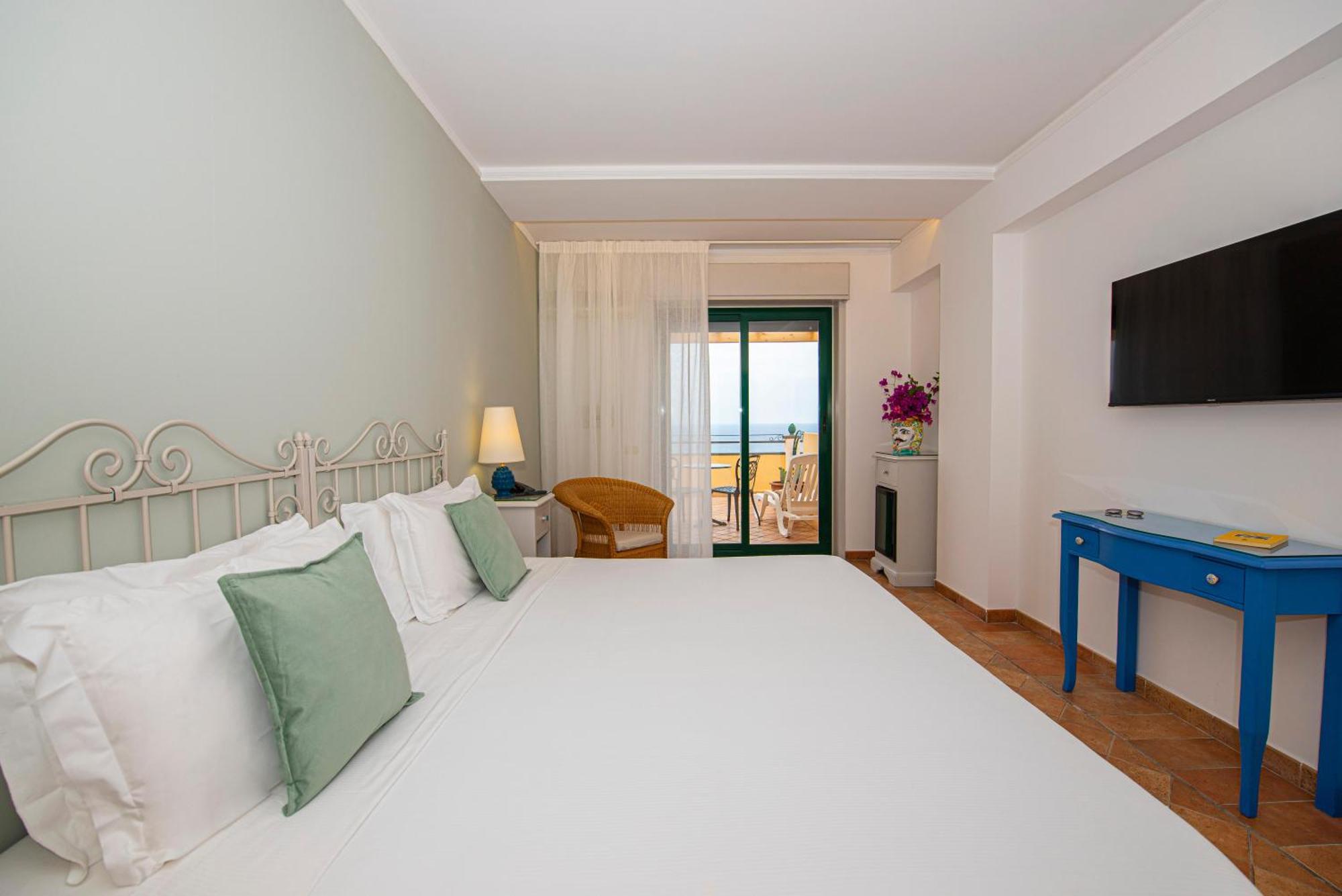 Baia Taormina - Cdshotels Forza dʼAgro Esterno foto