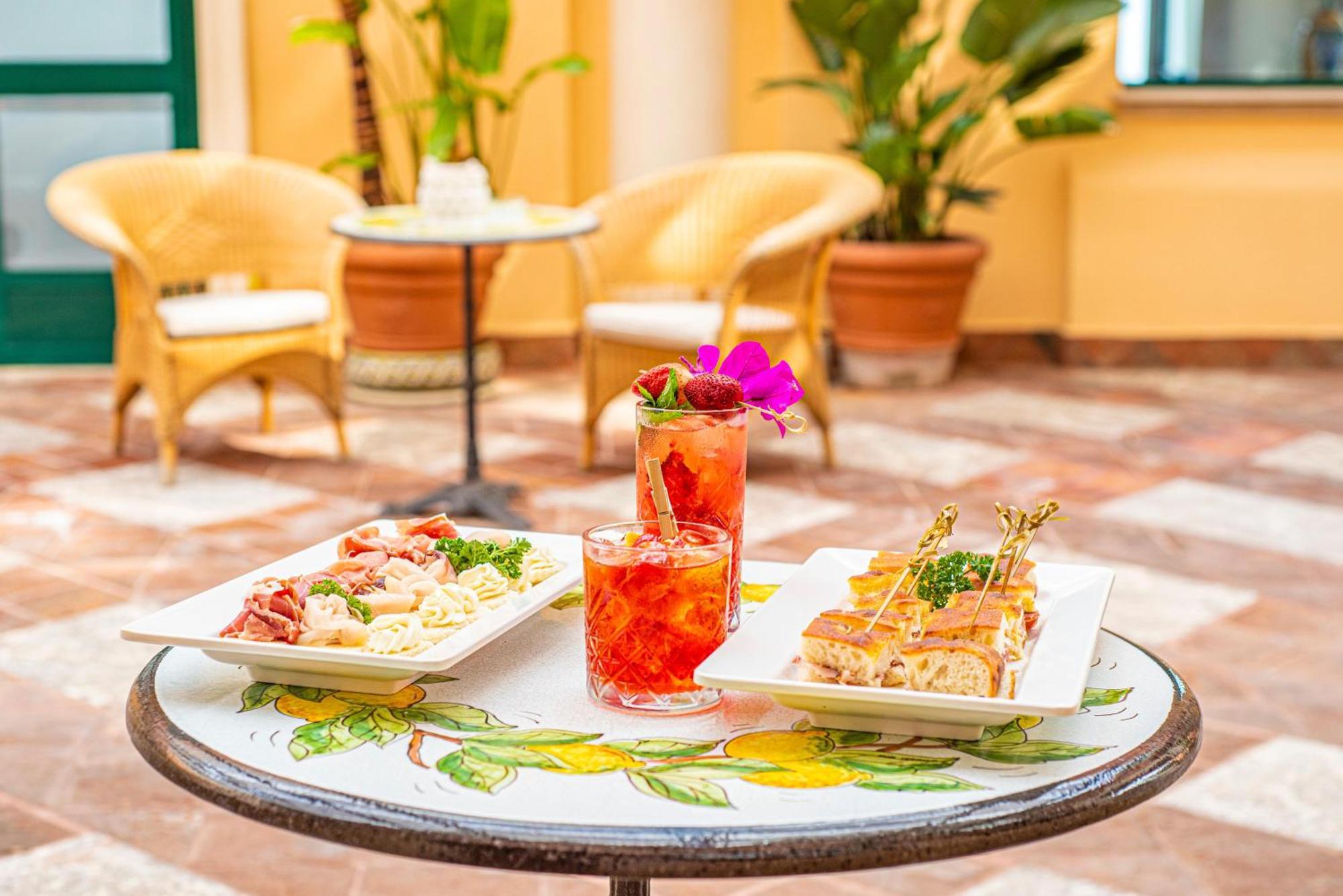 Baia Taormina - Cdshotels Forza dʼAgro Esterno foto