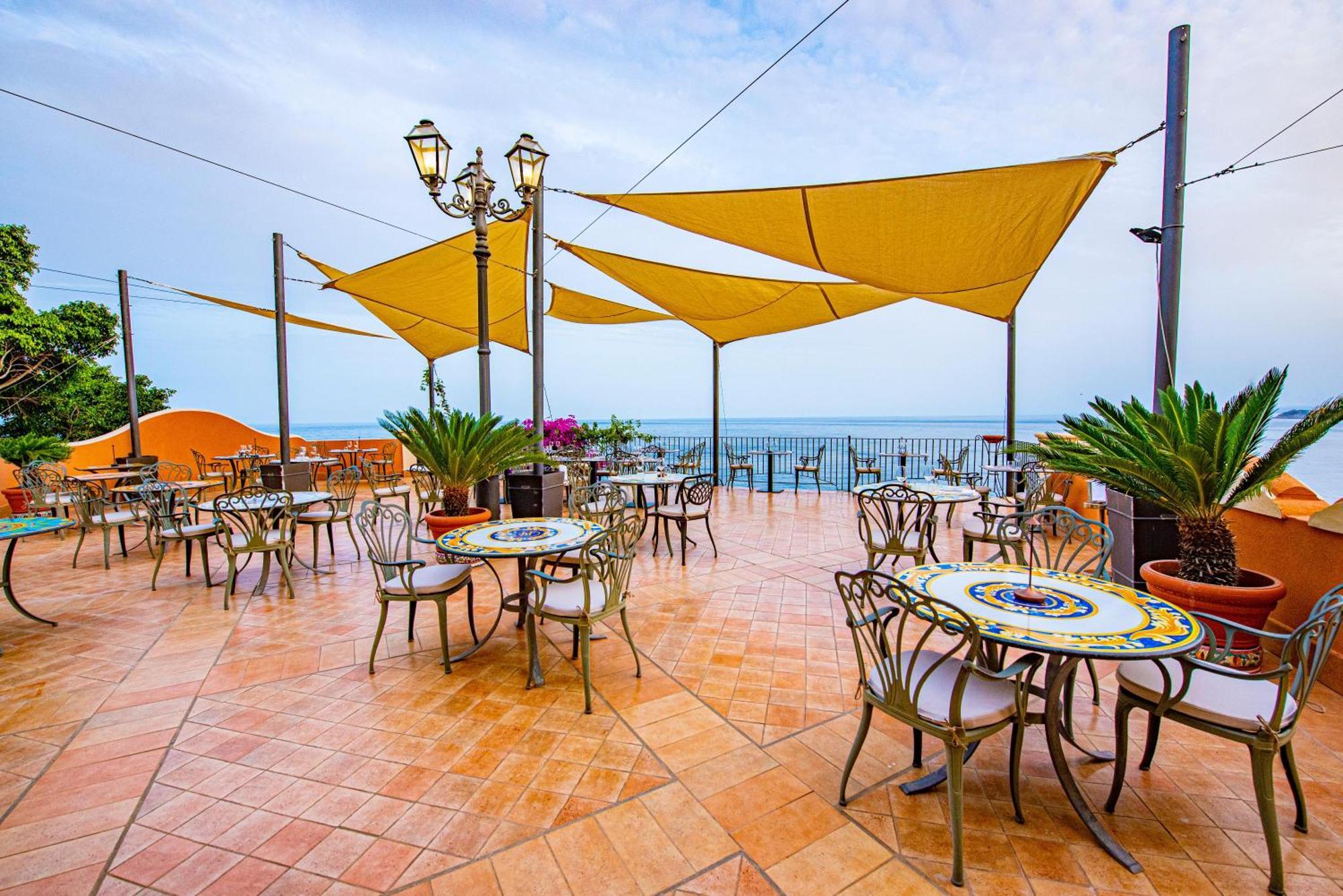 Baia Taormina - Cdshotels Forza dʼAgro Esterno foto